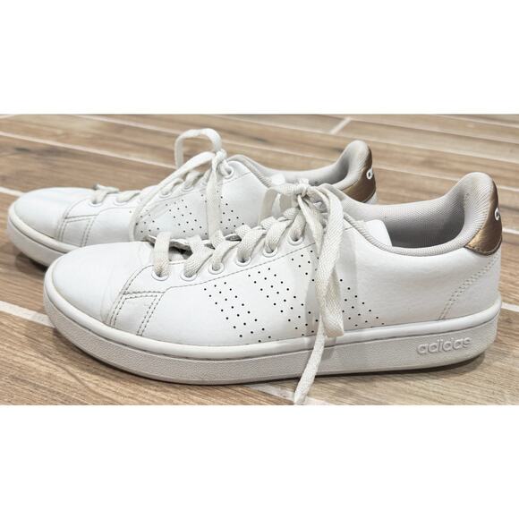 ADIDAS Advantage Sneakers White w/ Metallic Details Size 8 - Picture 1 of 6